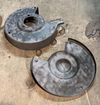 Schleifbockgehäuse mit Granulat